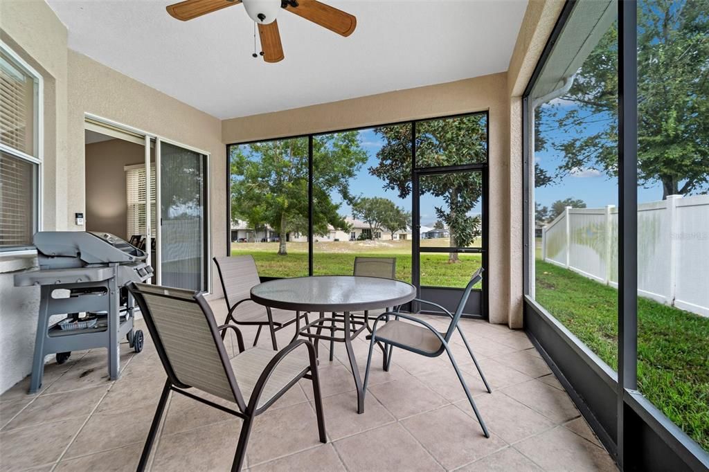 For Sale: $399,000 (4 beds, 3 baths, 2838 Square Feet)