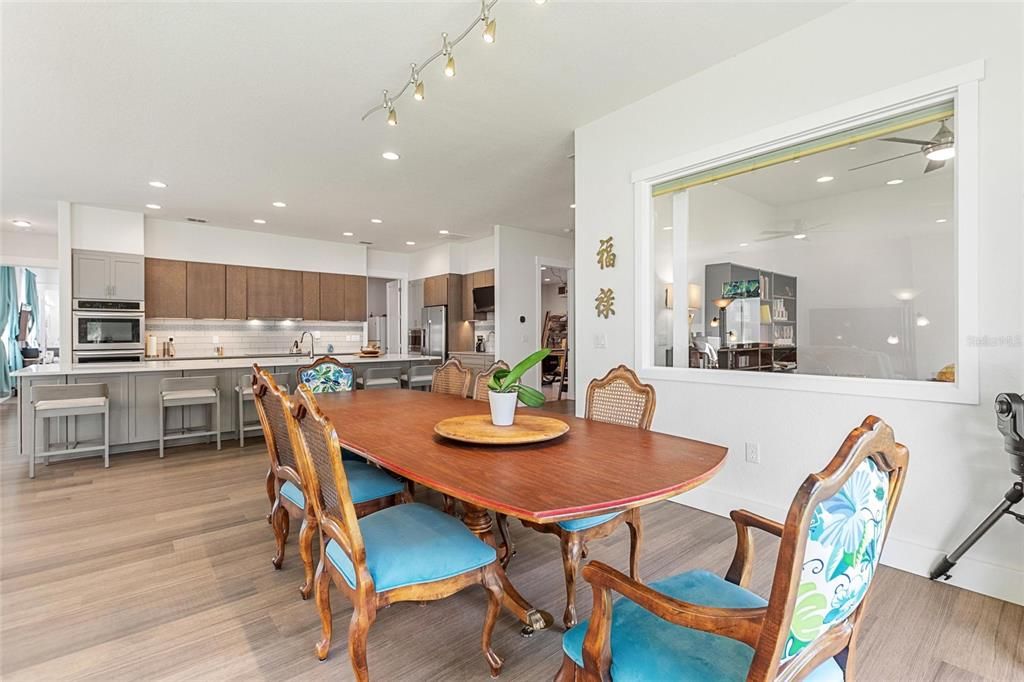 For Sale: $1,300,000 (2 beds, 3 baths, 3936 Square Feet)