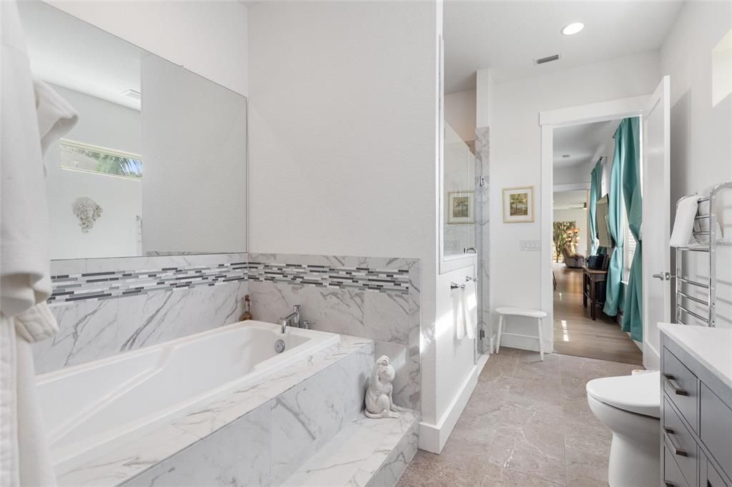 For Sale: $1,300,000 (2 beds, 3 baths, 3936 Square Feet)