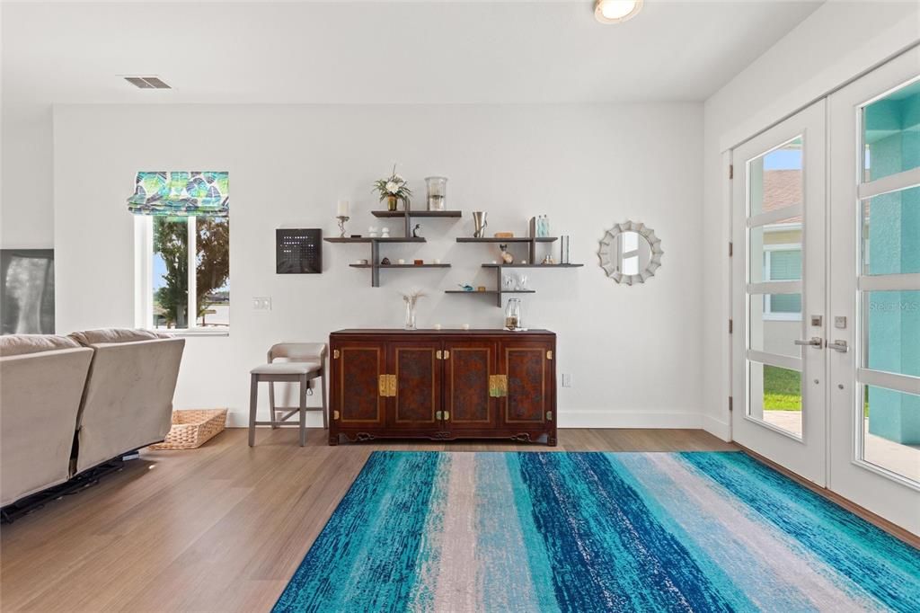 For Sale: $1,300,000 (2 beds, 3 baths, 3936 Square Feet)