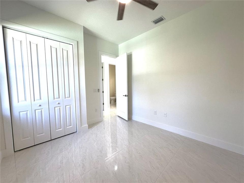 出租: $1,995 (3 贝兹, 2 浴室, 1474 平方英尺)