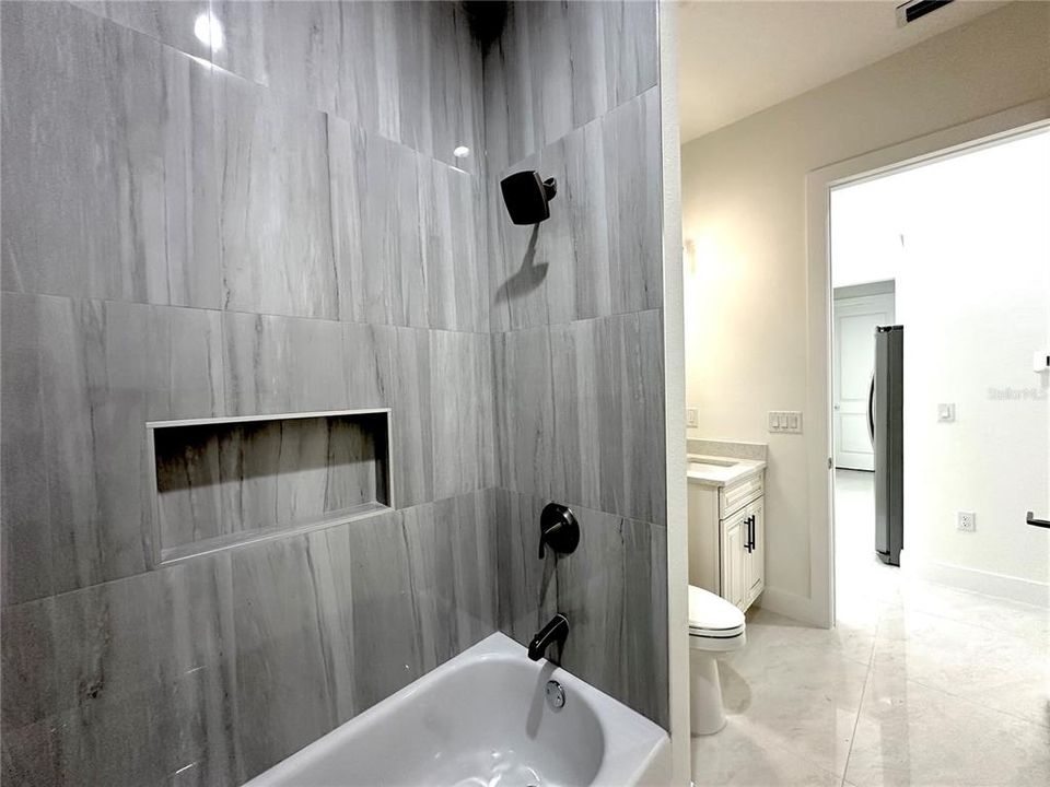 出租: $1,995 (3 贝兹, 2 浴室, 1474 平方英尺)