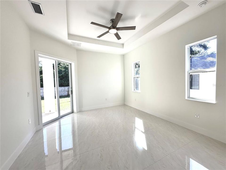 出租: $1,995 (3 贝兹, 2 浴室, 1474 平方英尺)