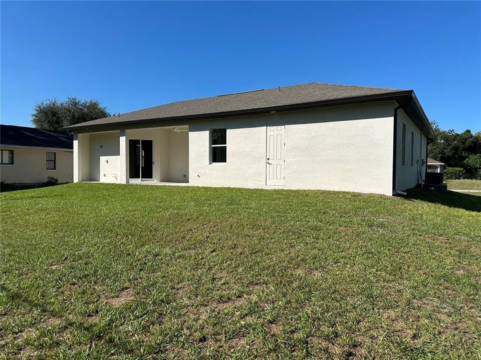 出租: $1,995 (3 贝兹, 2 浴室, 1474 平方英尺)