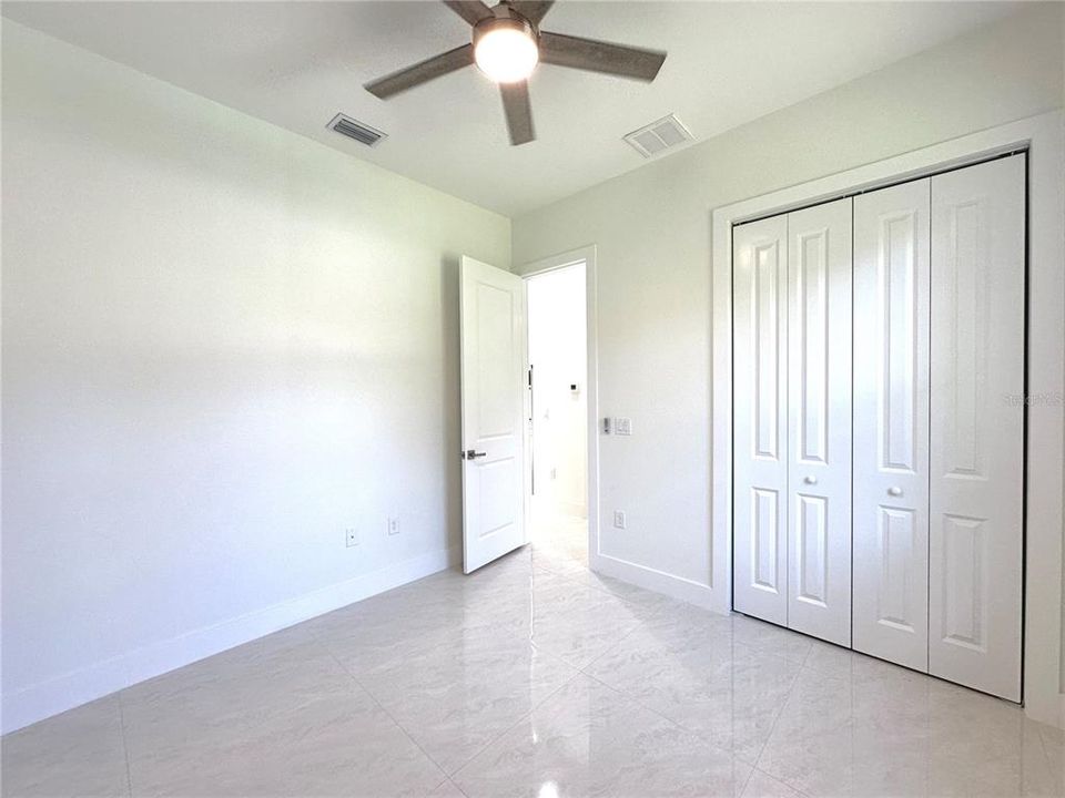 出租: $1,995 (3 贝兹, 2 浴室, 1474 平方英尺)