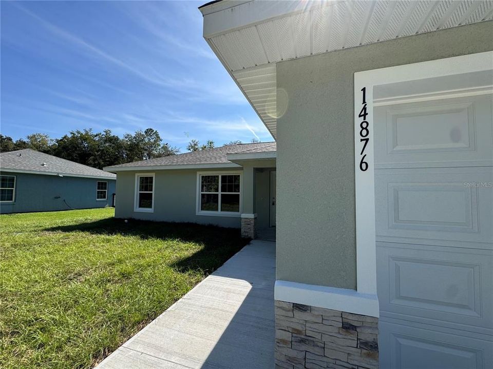 待售: $242,000 (3 贝兹, 2 浴室, 1399 平方英尺)