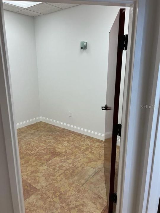 For Sale: $319,000 (0 beds, 0 baths, 631 Square Feet)