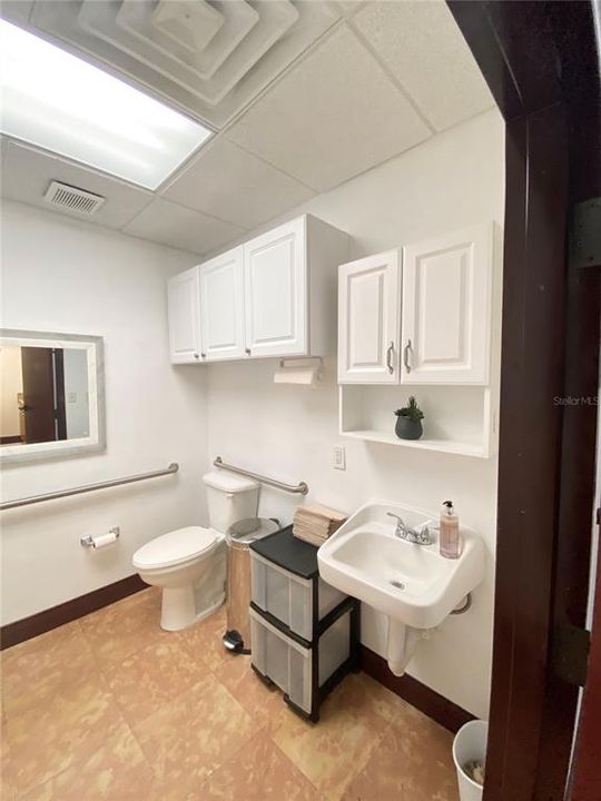 For Sale: $319,000 (0 beds, 0 baths, 631 Square Feet)