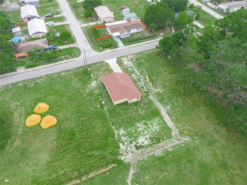 合同活跃: $259,000 (3 贝兹, 2 浴室, 1279 平方英尺)