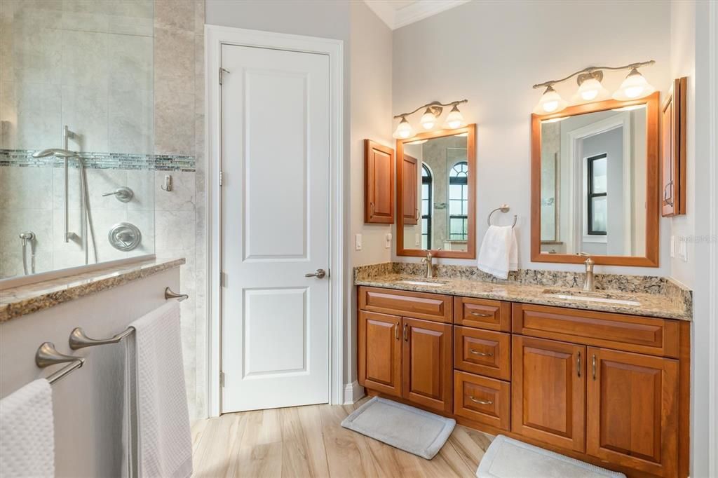 En Venta: $1,450,000 (3 camas, 3 baños, 3208 Pies cuadrados)