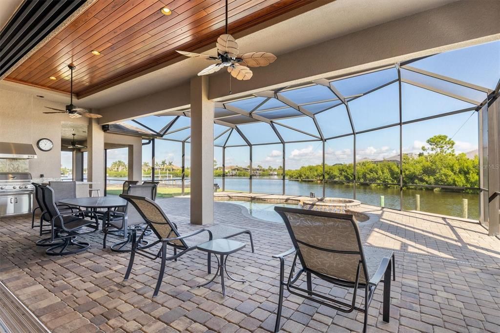 En Venta: $1,450,000 (3 camas, 3 baños, 3208 Pies cuadrados)