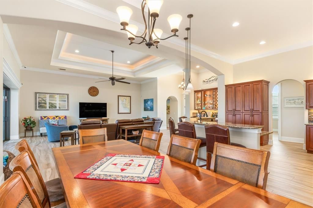 En Venta: $1,450,000 (3 camas, 3 baños, 3208 Pies cuadrados)