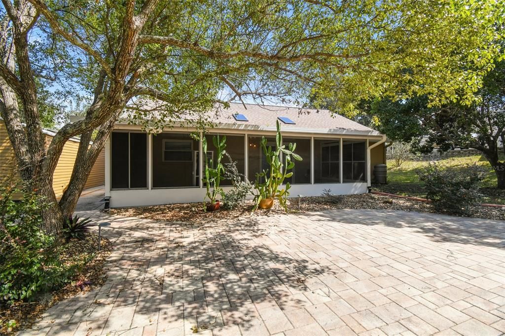 For Sale: $350,000 (3 beds, 2 baths, 1312 Square Feet)