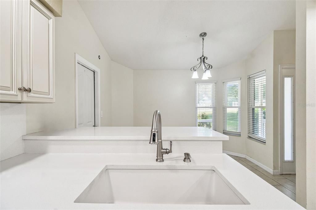 For Sale: $350,000 (3 beds, 2 baths, 1312 Square Feet)