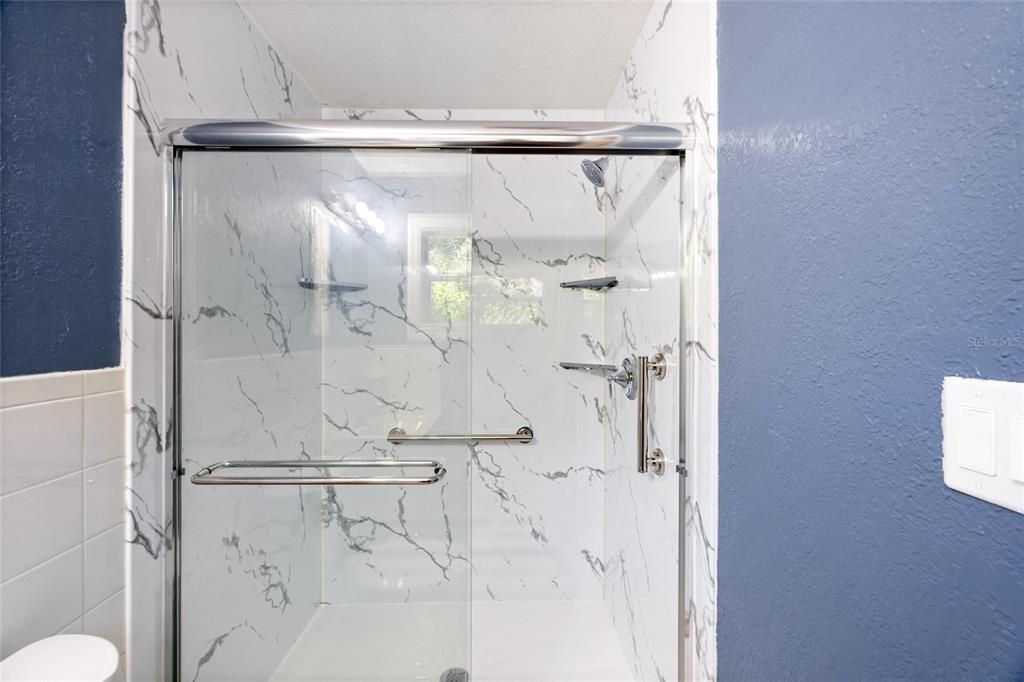 For Sale: $370,000 (3 beds, 2 baths, 1750 Square Feet)