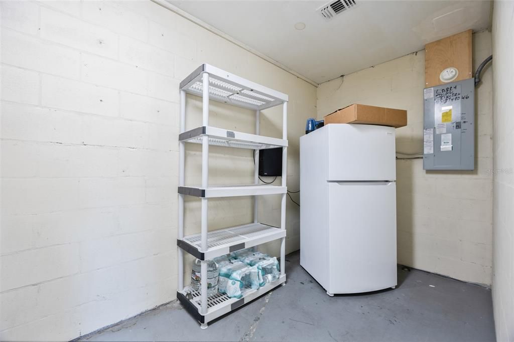 For Sale: $370,000 (3 beds, 2 baths, 1750 Square Feet)