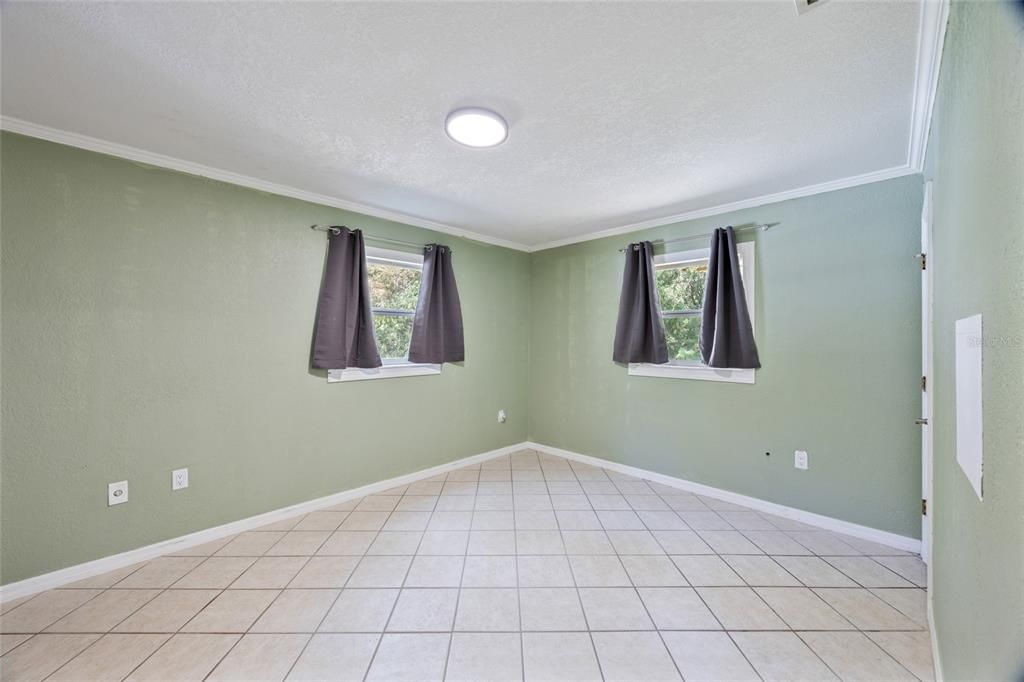 For Sale: $370,000 (3 beds, 2 baths, 1750 Square Feet)