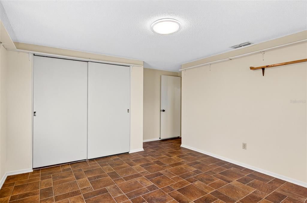 En Venta: $420,000 (4 camas, 2 baños, 2460 Pies cuadrados)