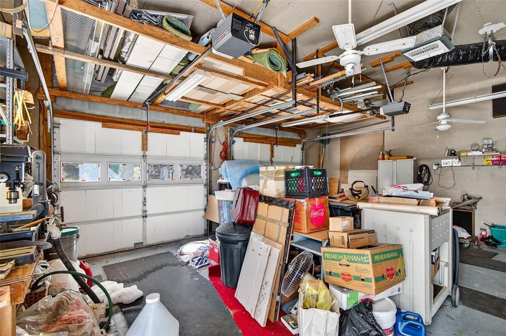 En Venta: $420,000 (4 camas, 2 baños, 2460 Pies cuadrados)