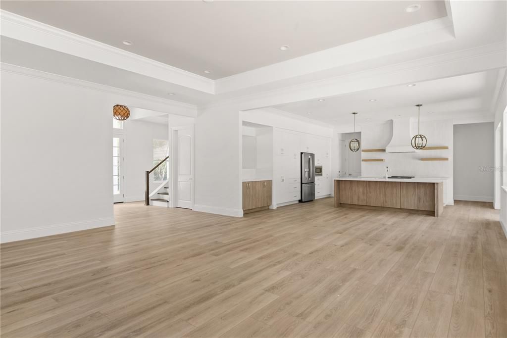 For Sale: $791,000 (6 beds, 3 baths, 3413 Square Feet)