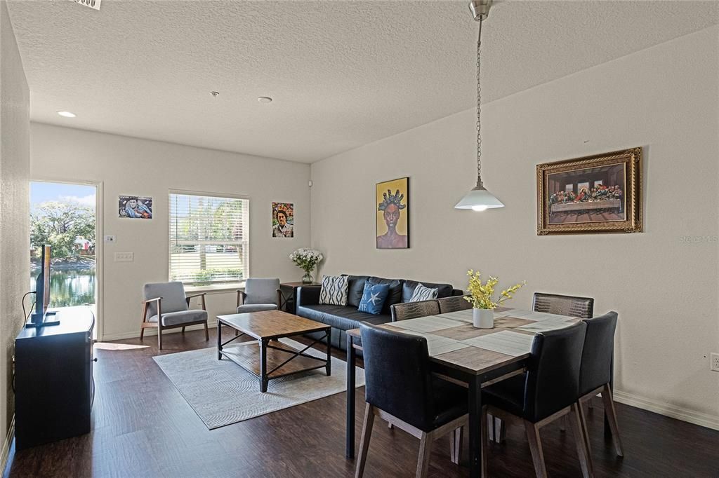 For Rent: $2,300 (3 beds, 2 baths, 1300 Square Feet)