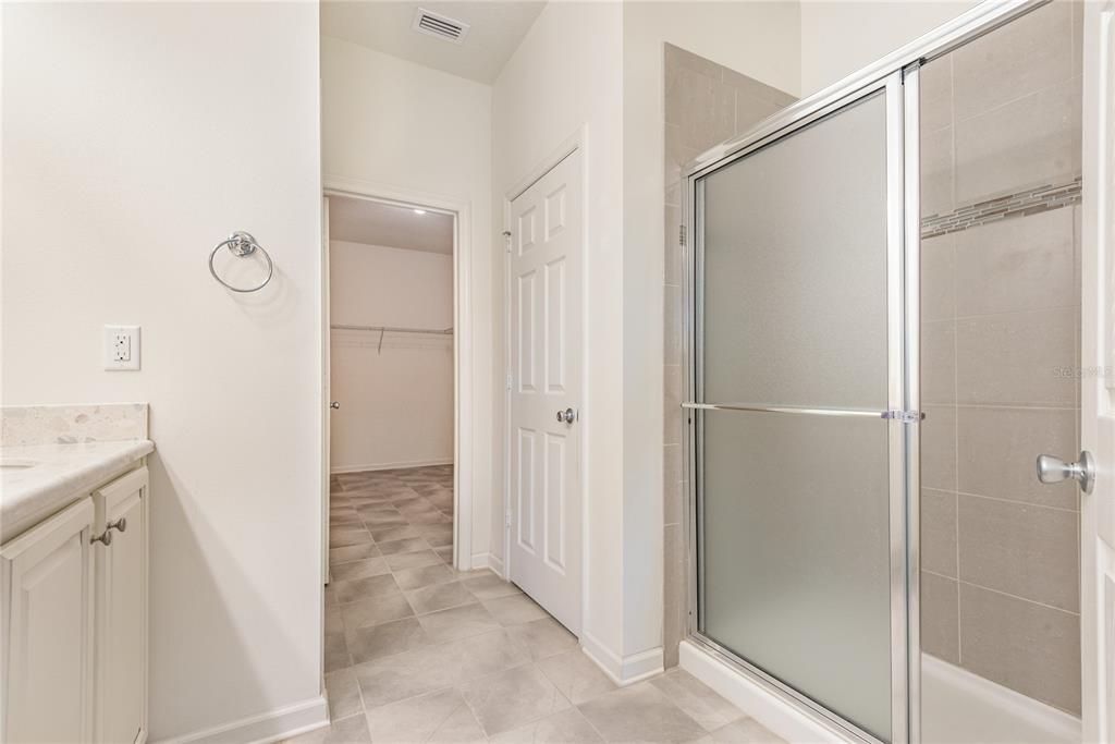 For Sale: $385,000 (3 beds, 2 baths, 2259 Square Feet)