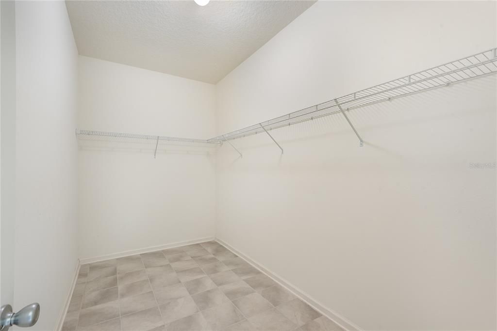 For Sale: $385,000 (3 beds, 2 baths, 2259 Square Feet)