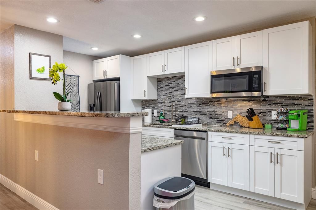 For Rent: $2,999 (3 beds, 2 baths, 1114 Square Feet)