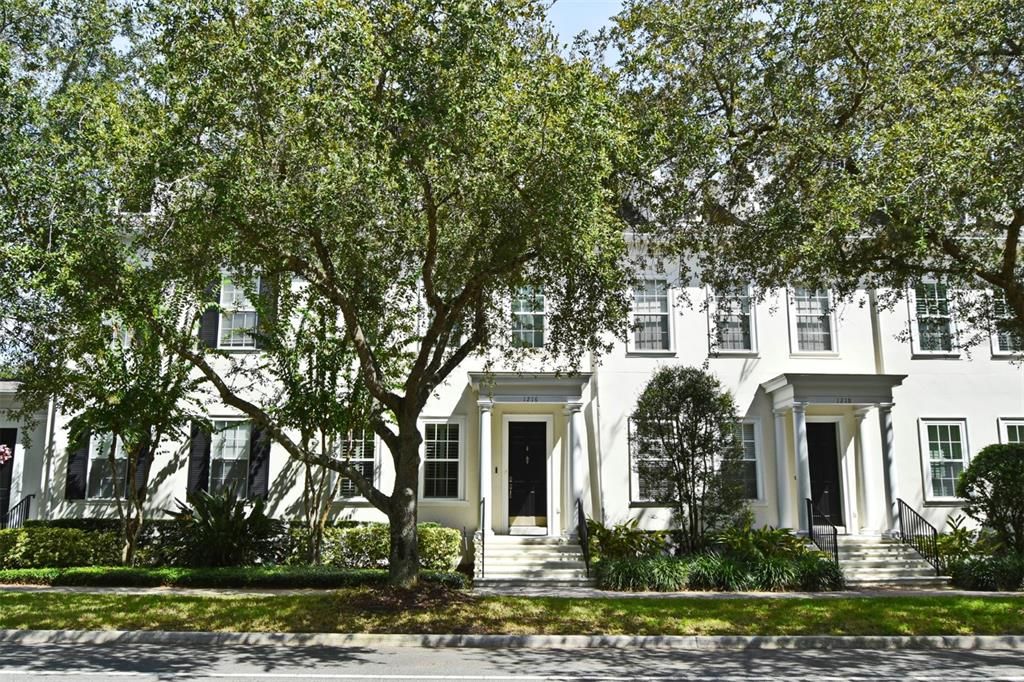 Под контрактом: $875,000 (4 спален, 3 ванн, 2801 Квадратных фут)