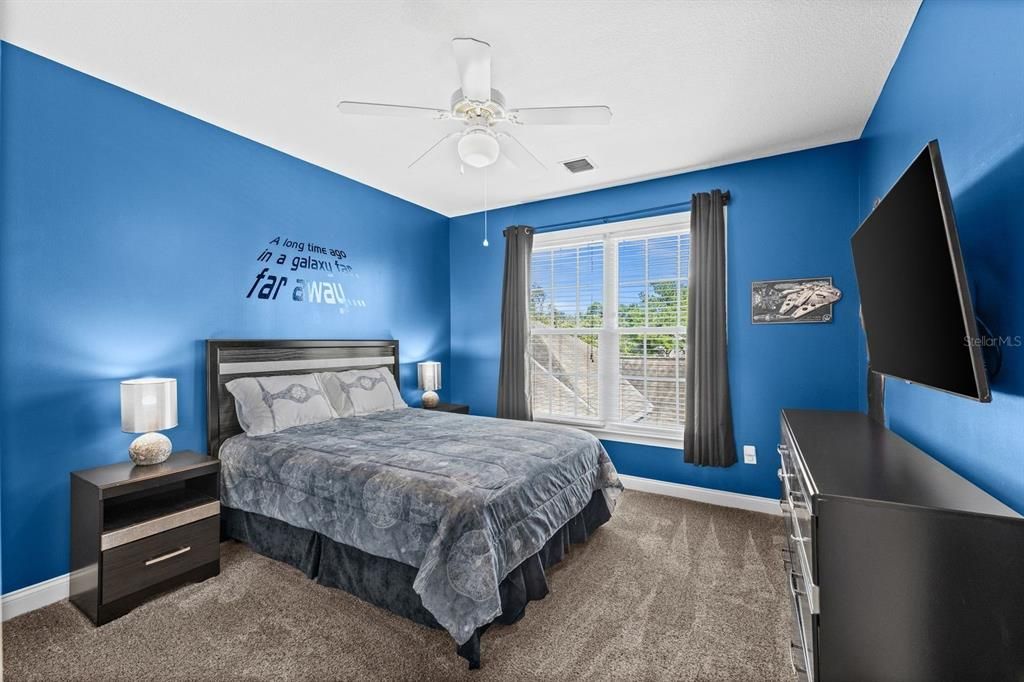 Под контрактом: $875,000 (4 спален, 3 ванн, 2801 Квадратных фут)