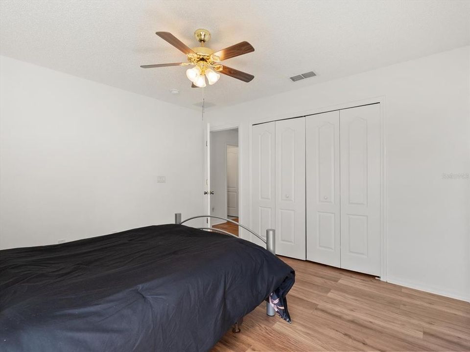 Active With Contract: $484,990 (4 beds, 2 baths, 2524 Square Feet)