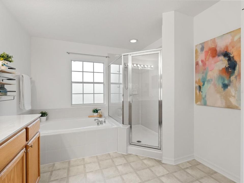 Active With Contract: $484,990 (4 beds, 2 baths, 2524 Square Feet)