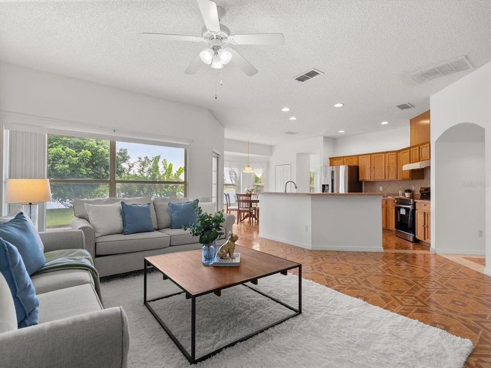 Active With Contract: $484,990 (4 beds, 2 baths, 2524 Square Feet)