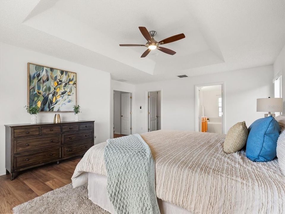 Active With Contract: $484,990 (4 beds, 2 baths, 2524 Square Feet)