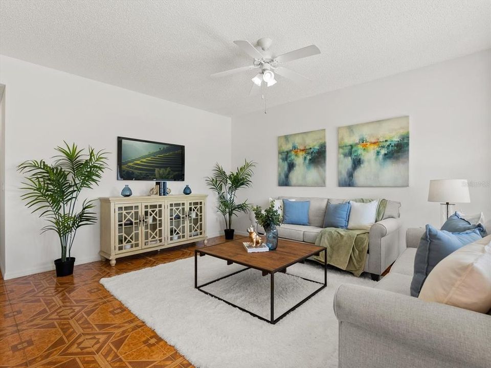 Active With Contract: $484,990 (4 beds, 2 baths, 2524 Square Feet)