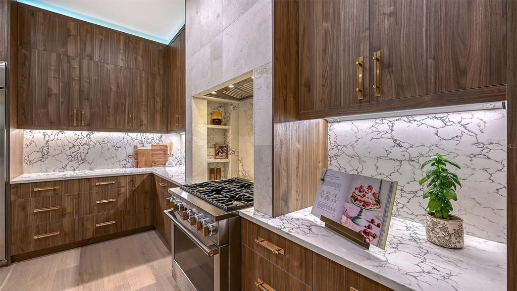 For Sale: $1,695,000 (4 beds, 3 baths, 3128 Square Feet)