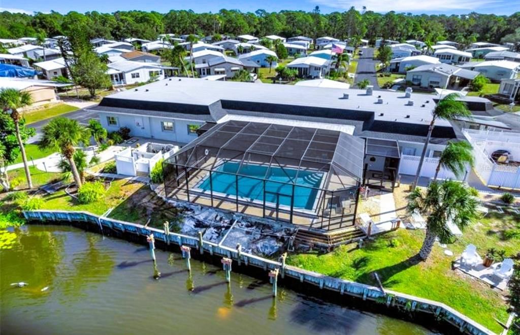 For Sale: $199,900 (2 beds, 2 baths, 960 Square Feet)