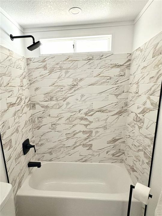 For Sale: $199,900 (2 beds, 2 baths, 960 Square Feet)