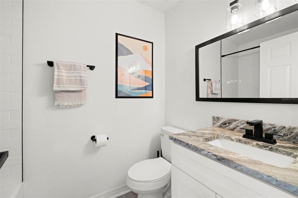 For Sale: $350,000 (3 beds, 2 baths, 1215 Square Feet)