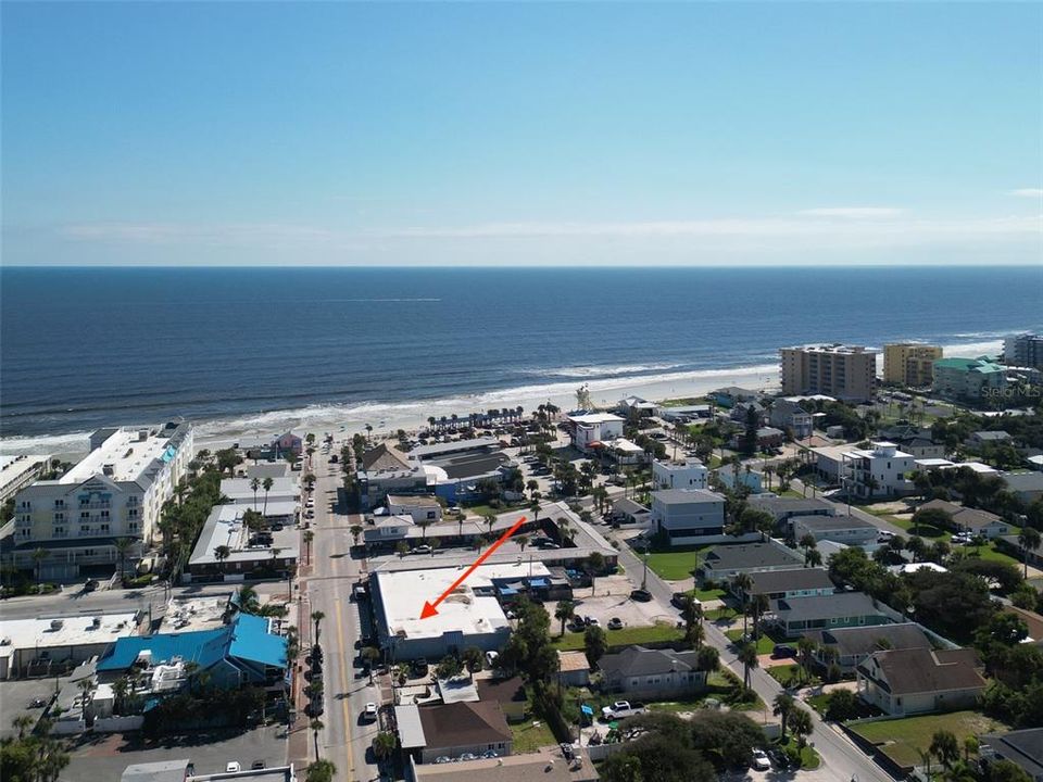 Под контрактом: $965,000 (0 спален, 0 ванн, 1216 Квадратных фут)