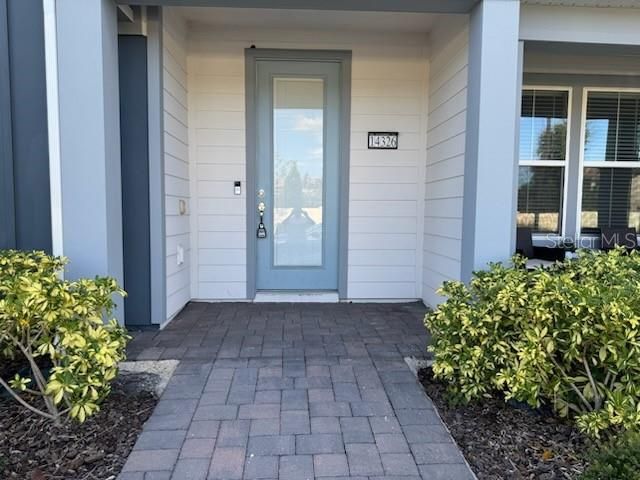 Active With Contract: $2,700 (4 beds, 3 baths, 1809 Square Feet)