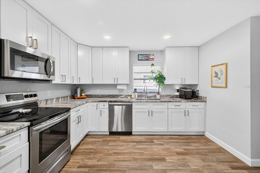 For Sale: $575,000 (3 beds, 2 baths, 1504 Square Feet)