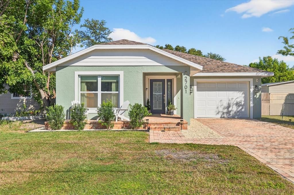 For Sale: $575,000 (3 beds, 2 baths, 1504 Square Feet)