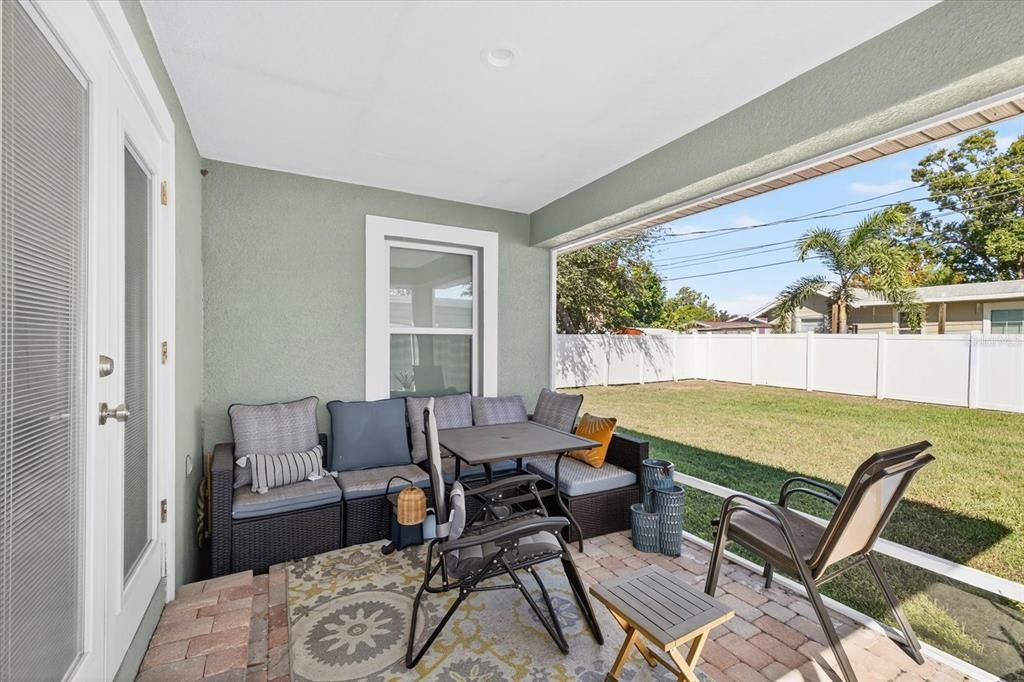 For Sale: $575,000 (3 beds, 2 baths, 1504 Square Feet)