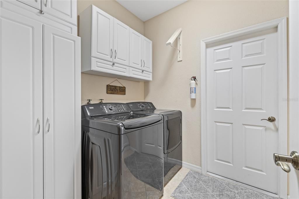 En Venta: $379,000 (3 camas, 2 baños, 1833 Pies cuadrados)