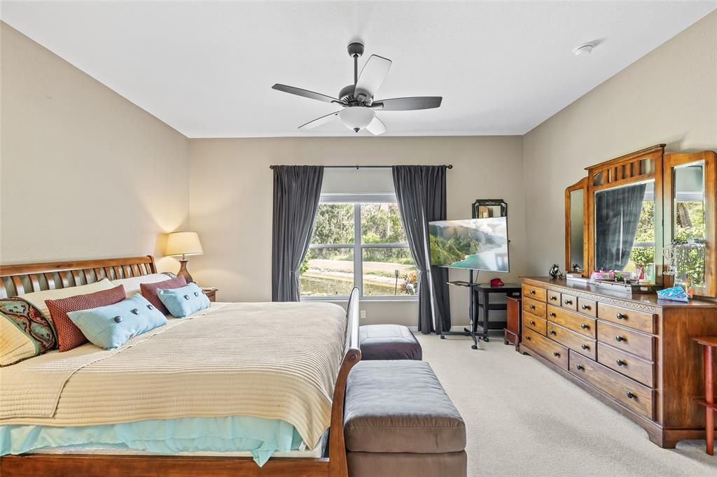 En Venta: $379,000 (3 camas, 2 baños, 1833 Pies cuadrados)