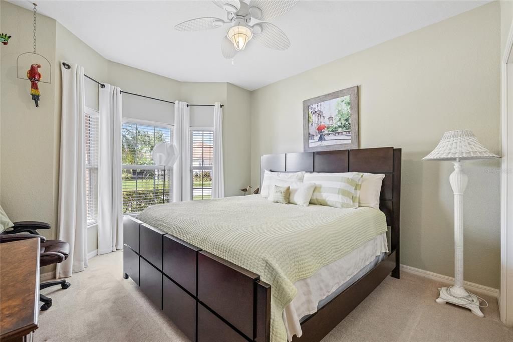 En Venta: $379,000 (3 camas, 2 baños, 1833 Pies cuadrados)