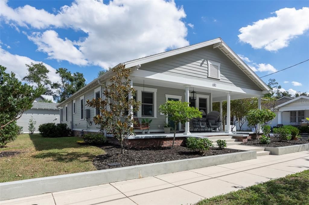 Active With Contract: $519,000 (3 beds, 2 baths, 1546 Square Feet)