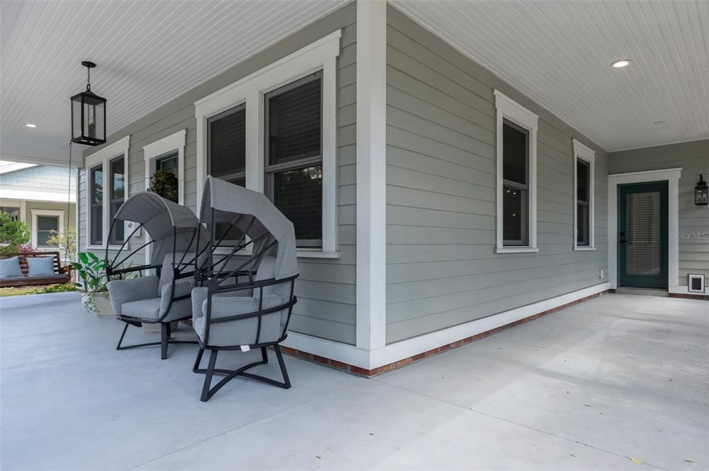 Active With Contract: $519,000 (3 beds, 2 baths, 1546 Square Feet)