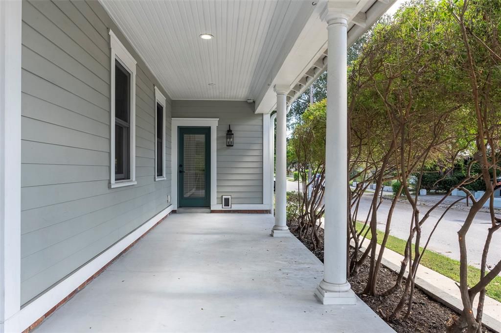 Active With Contract: $519,000 (3 beds, 2 baths, 1546 Square Feet)